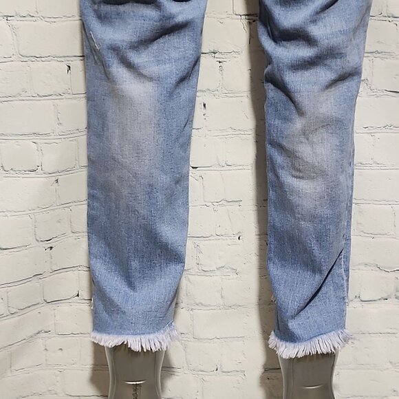 Prettie Baddie distressed raw hem jeans - Picture 4 of 11